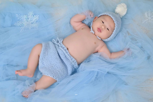 三河摸孕妇肚子沾喜气